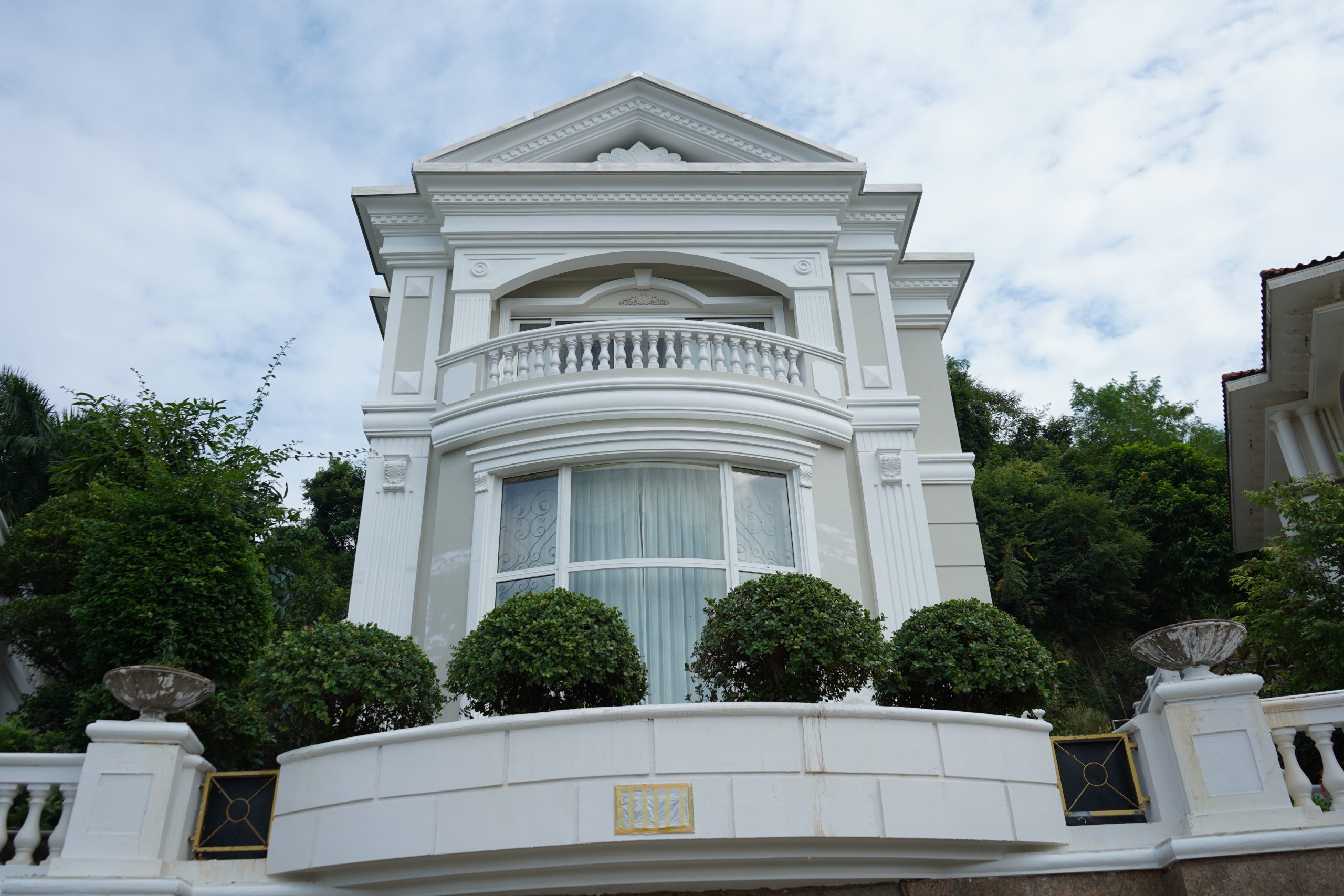 Essential Tips for Applying Low VOC Finishes