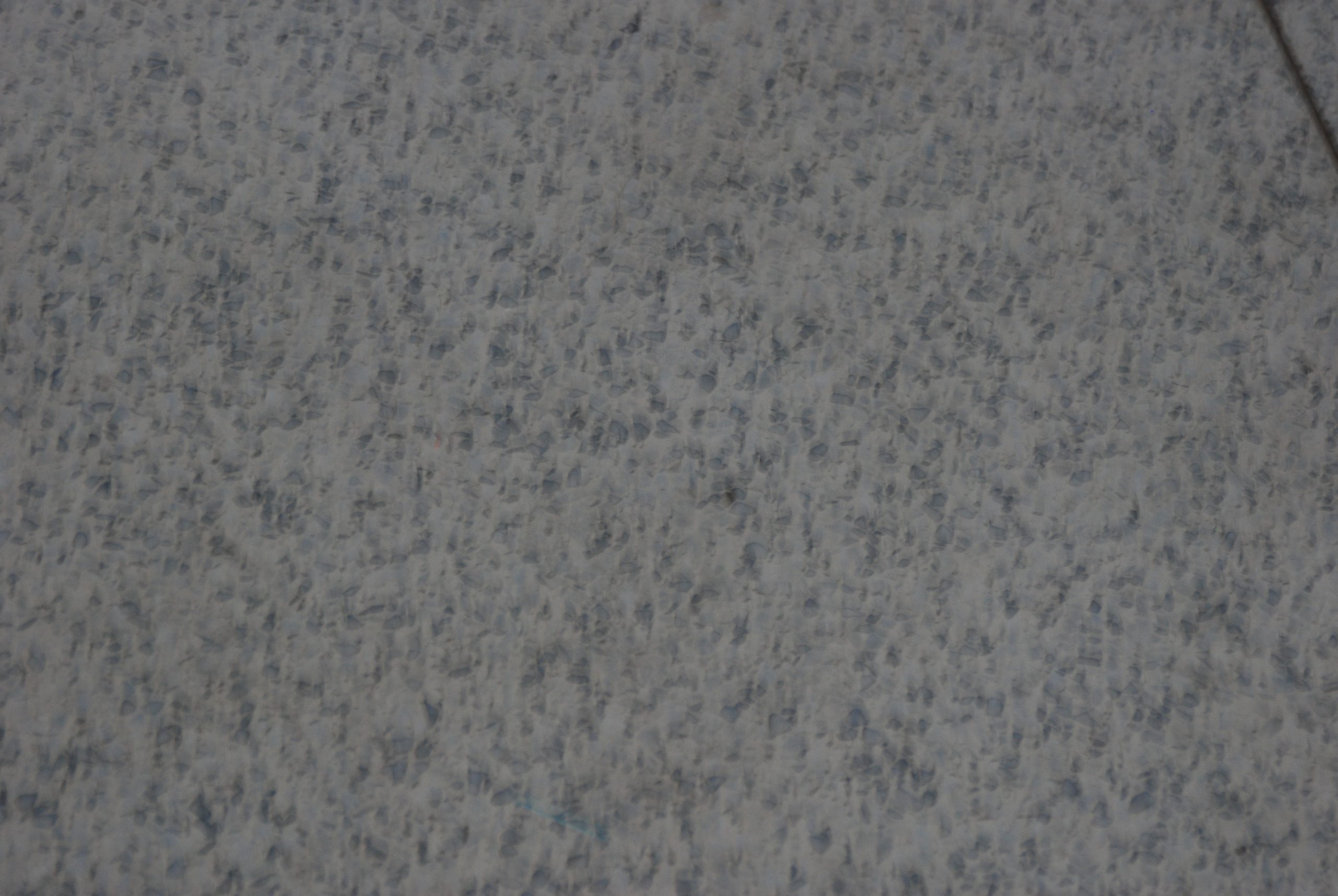 How to effectively repair cracks in your apartment building'
                style=