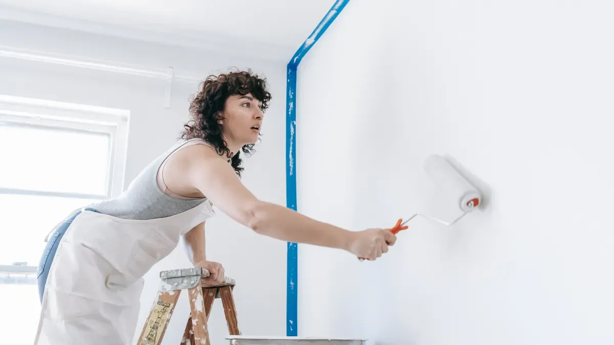 Guide to Applying Anti-Mould Interior Wall Coating Like a Pro
