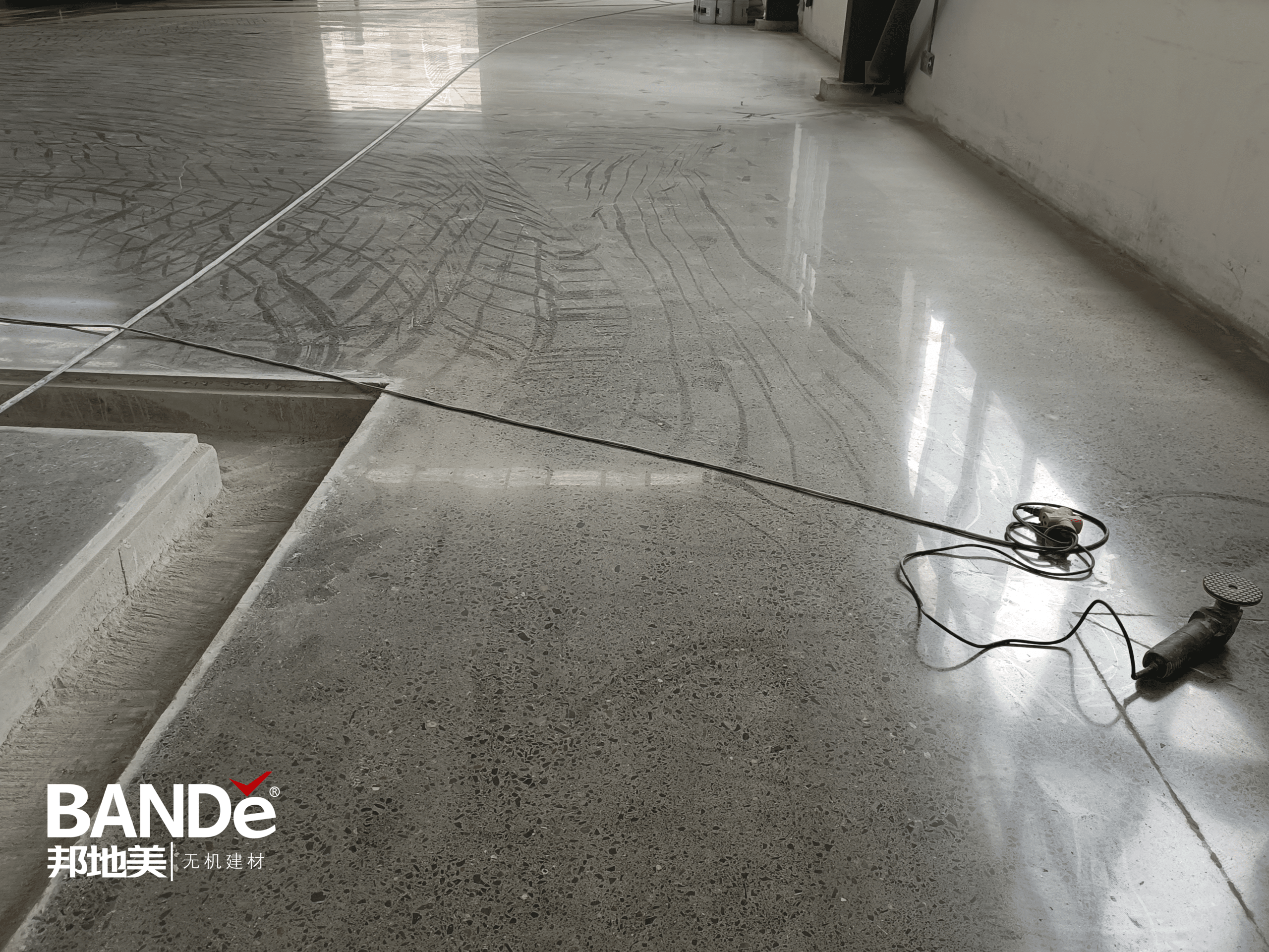 A Comprehensive Look at How Industrial Floor Densifiers Function